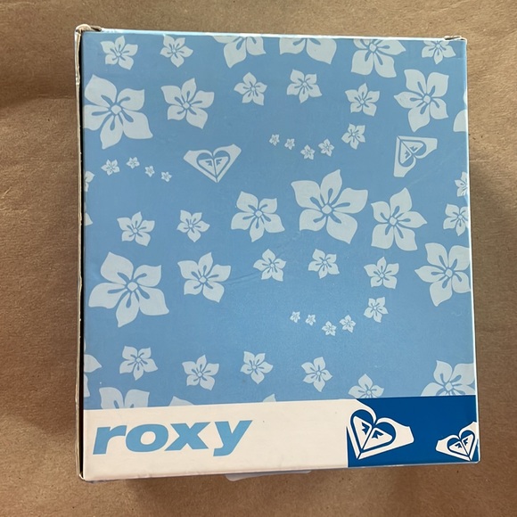 Retro Roxy alarm clock - Picture 2 of 5